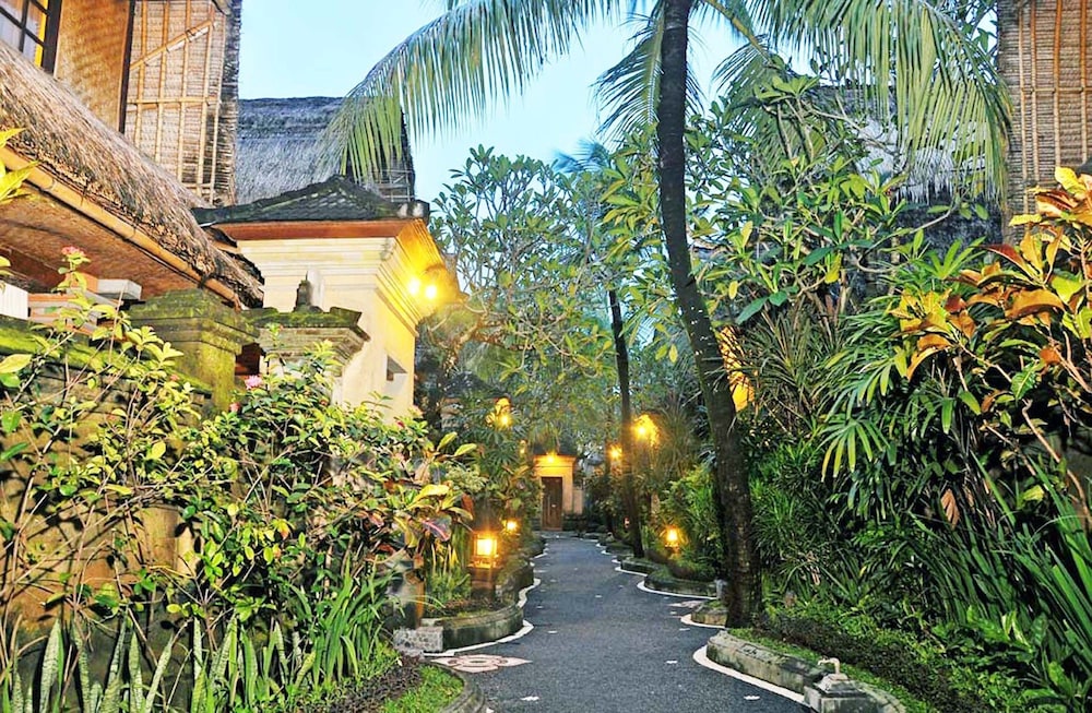 Puri Dewa Bharata Hotel and Villas 45/49