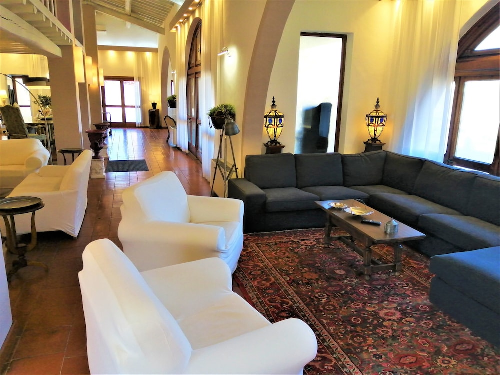 Villa Gaudia 29/50
