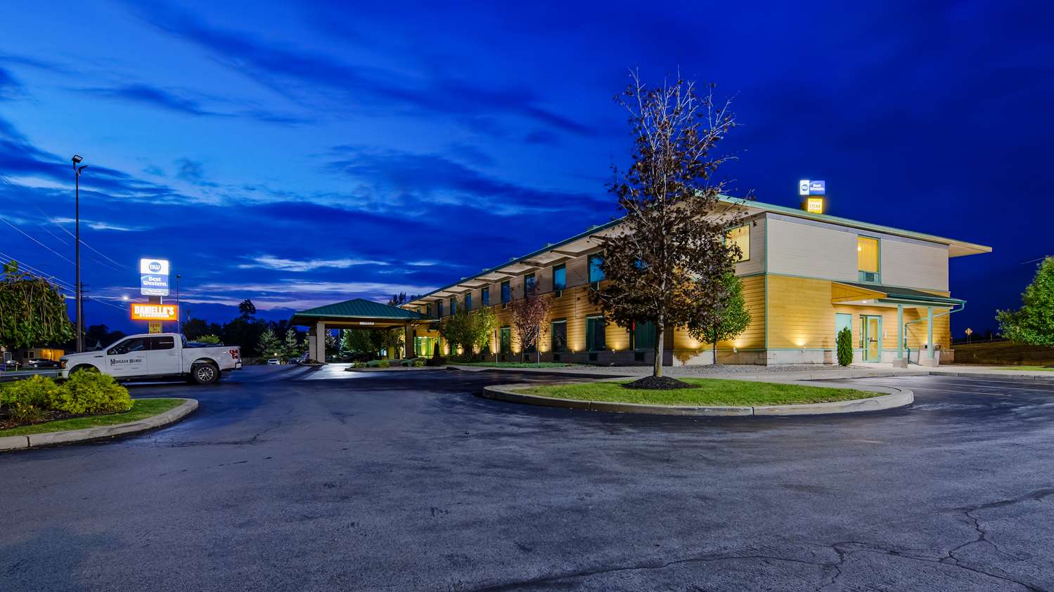 Best Western The Inn At The Fairgrounds 52/54