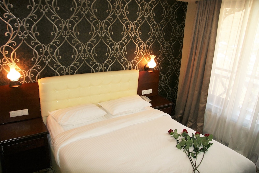 غرفة قياسية بسرير مزدوج، Borjomi Palace Hotel and Spa 5/8