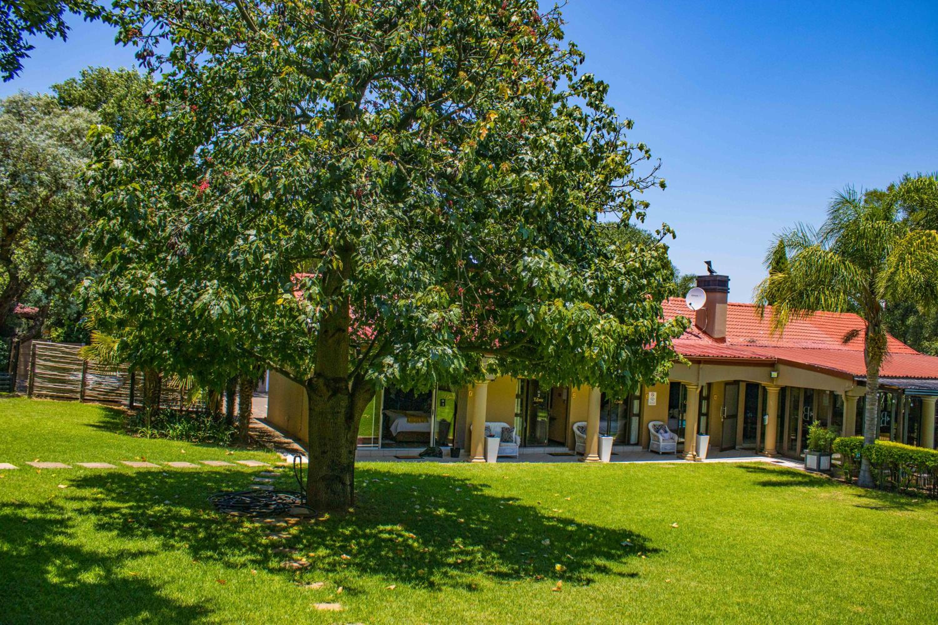 Hutten Heights Lodge 14/23