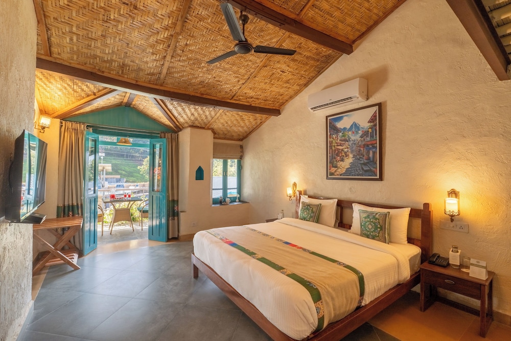 Tree Of Life Birdsong Chalets, Dharamshala 13/50