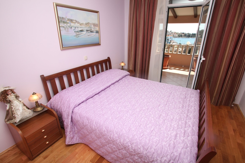 VILLA SUN 6/50