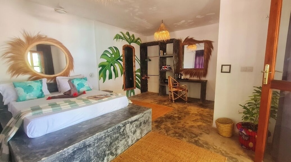 Garden Beach Bungalows 45/68