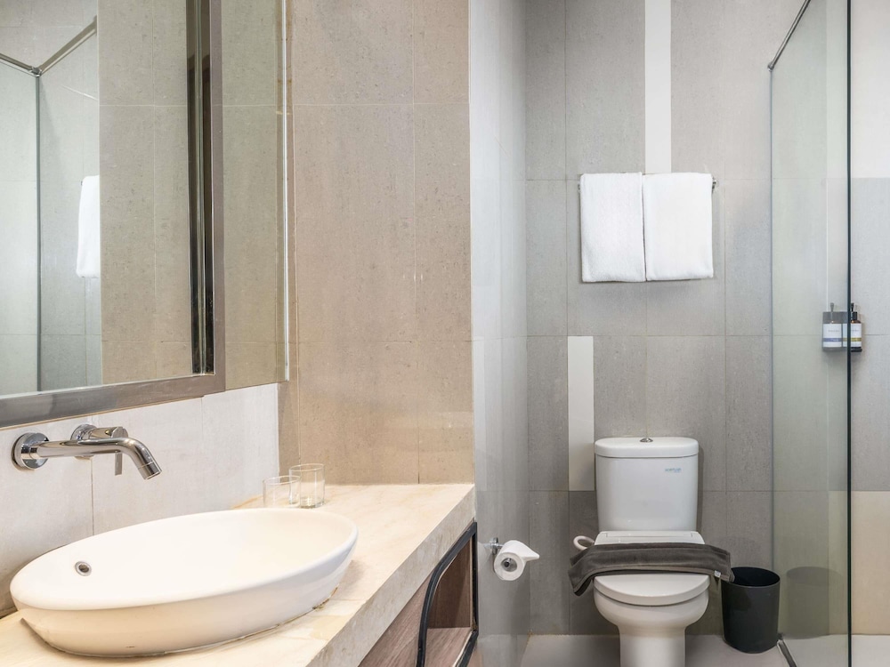 Mercure Hotel Jayapura 59/61