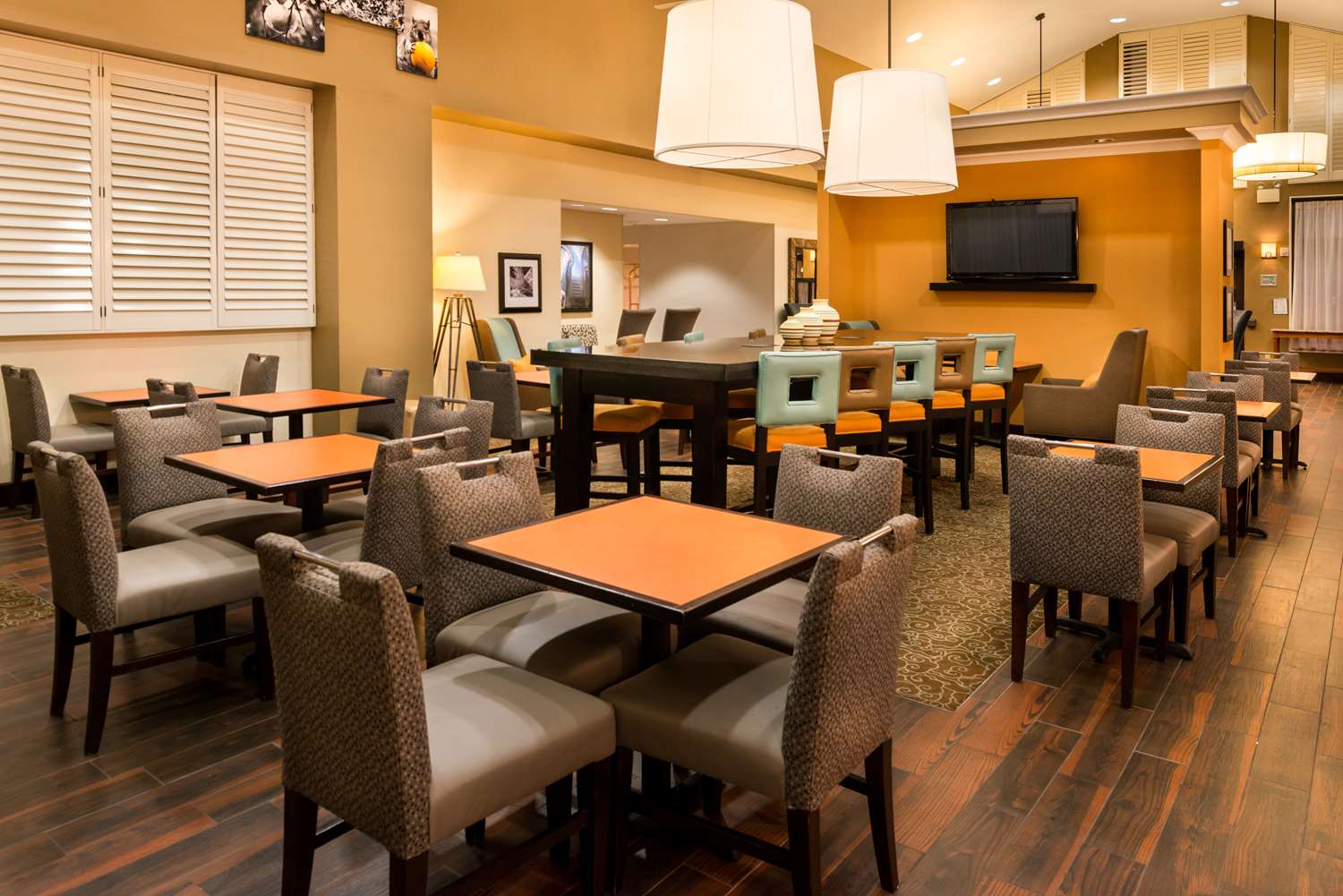 restaurant cafeteria