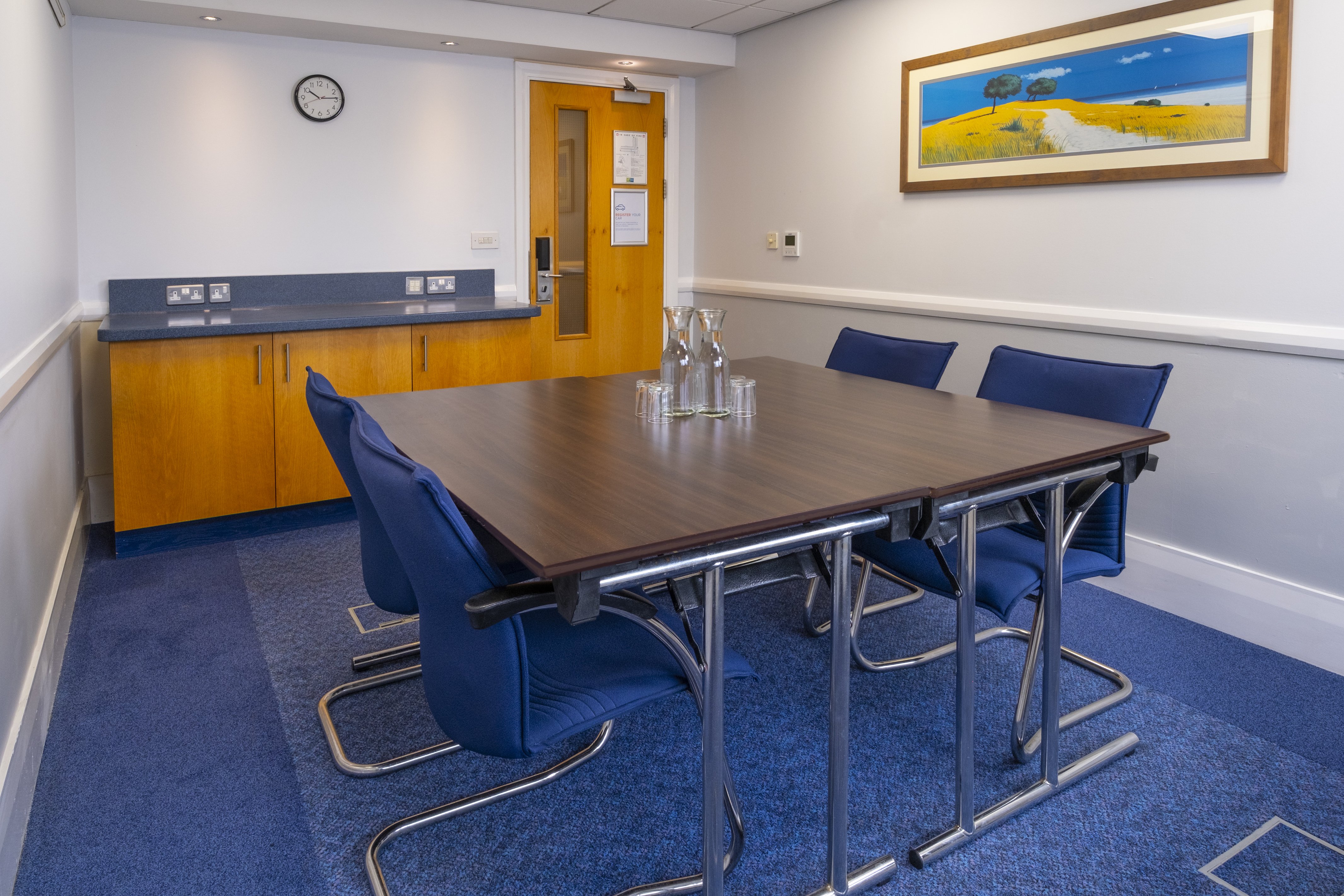 Holiday Inn Express Northampton - South, an IHG Hotel 63/64