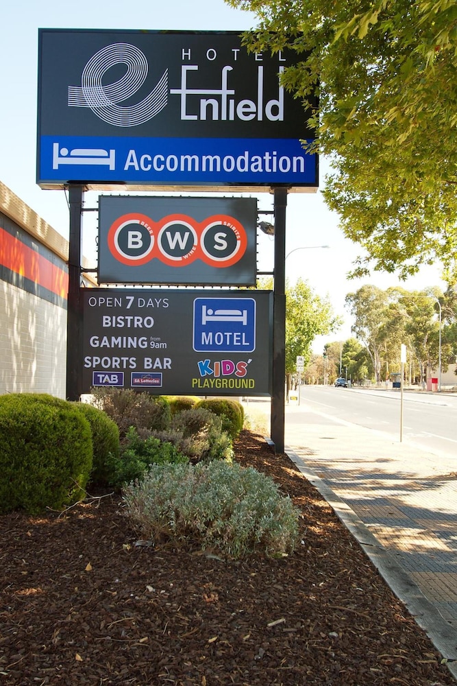 Enfield Hotel 6/55