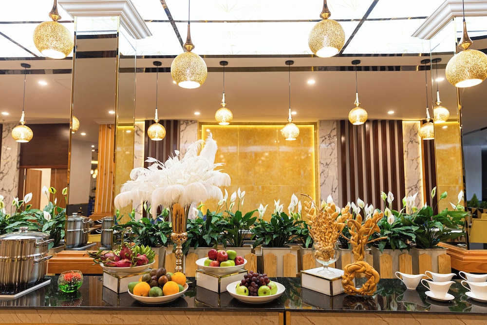 Ladalat Hotel 3/80
