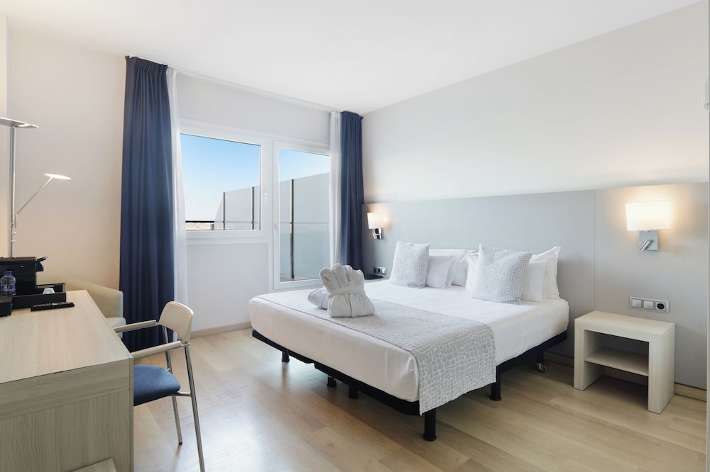 غرفة بريفيليج بشرفة، Hotel Augusta Barcelona Valles 4/5