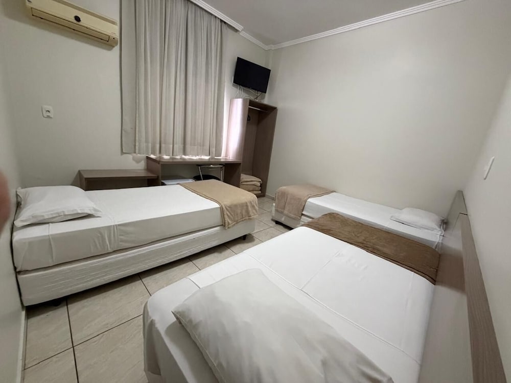Hotel Vivendas 17/78
