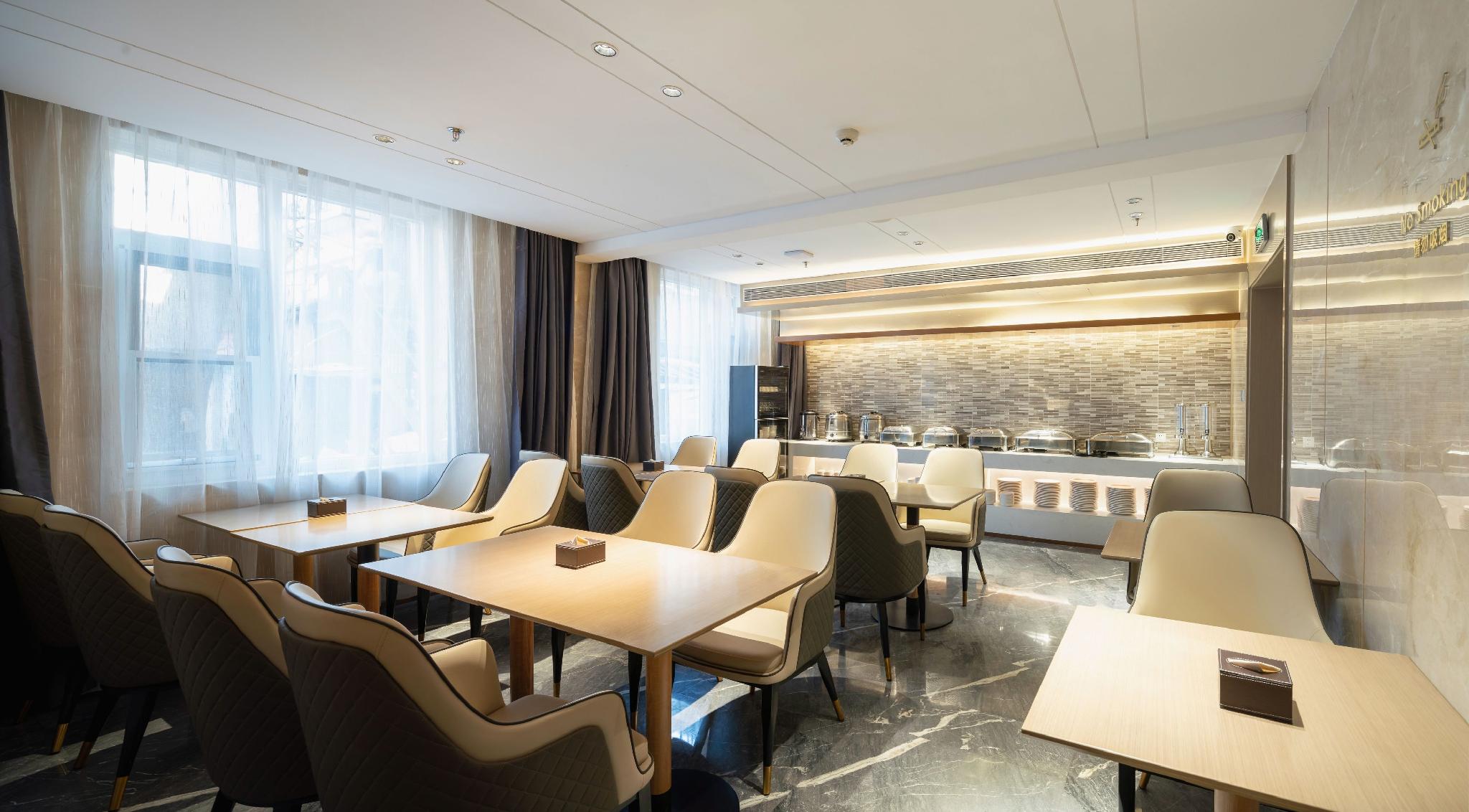 Lavande Hotel (Beijing Gongti Sanlitun) 35/50