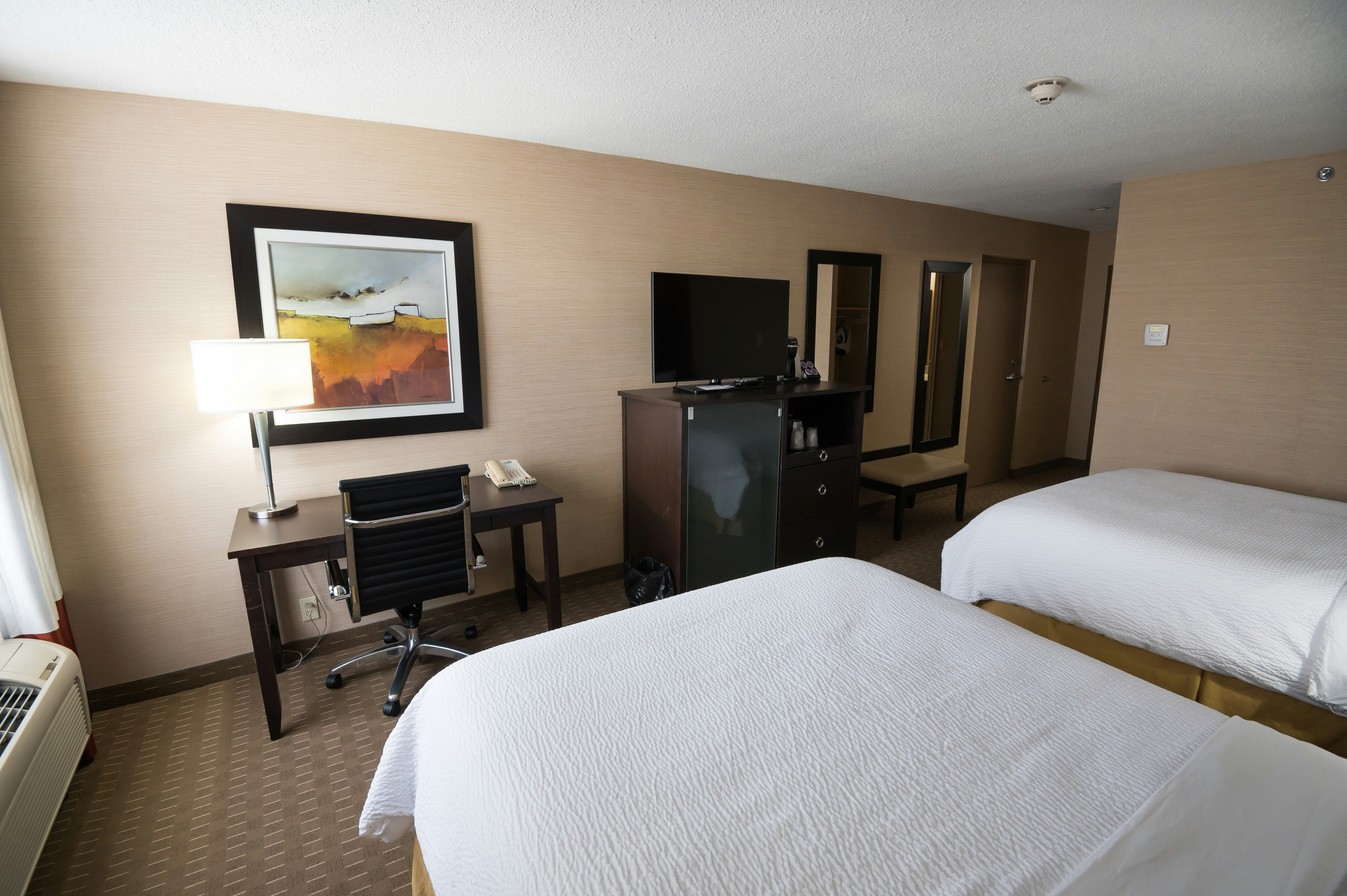 Holiday Inn Express Suites Chatham South 24/75