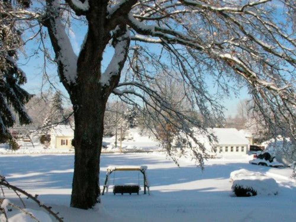 The Pines of Dresden Bed and Breakfast 35/50
