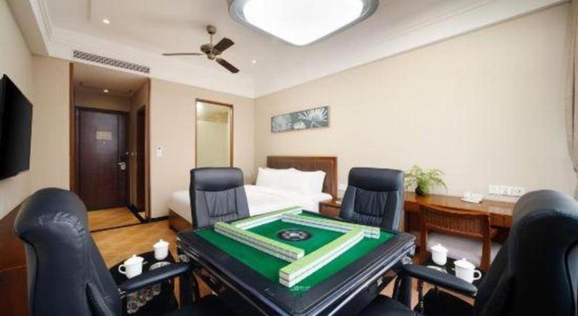 Yiyuan Xuanyu Hotel 19/45
