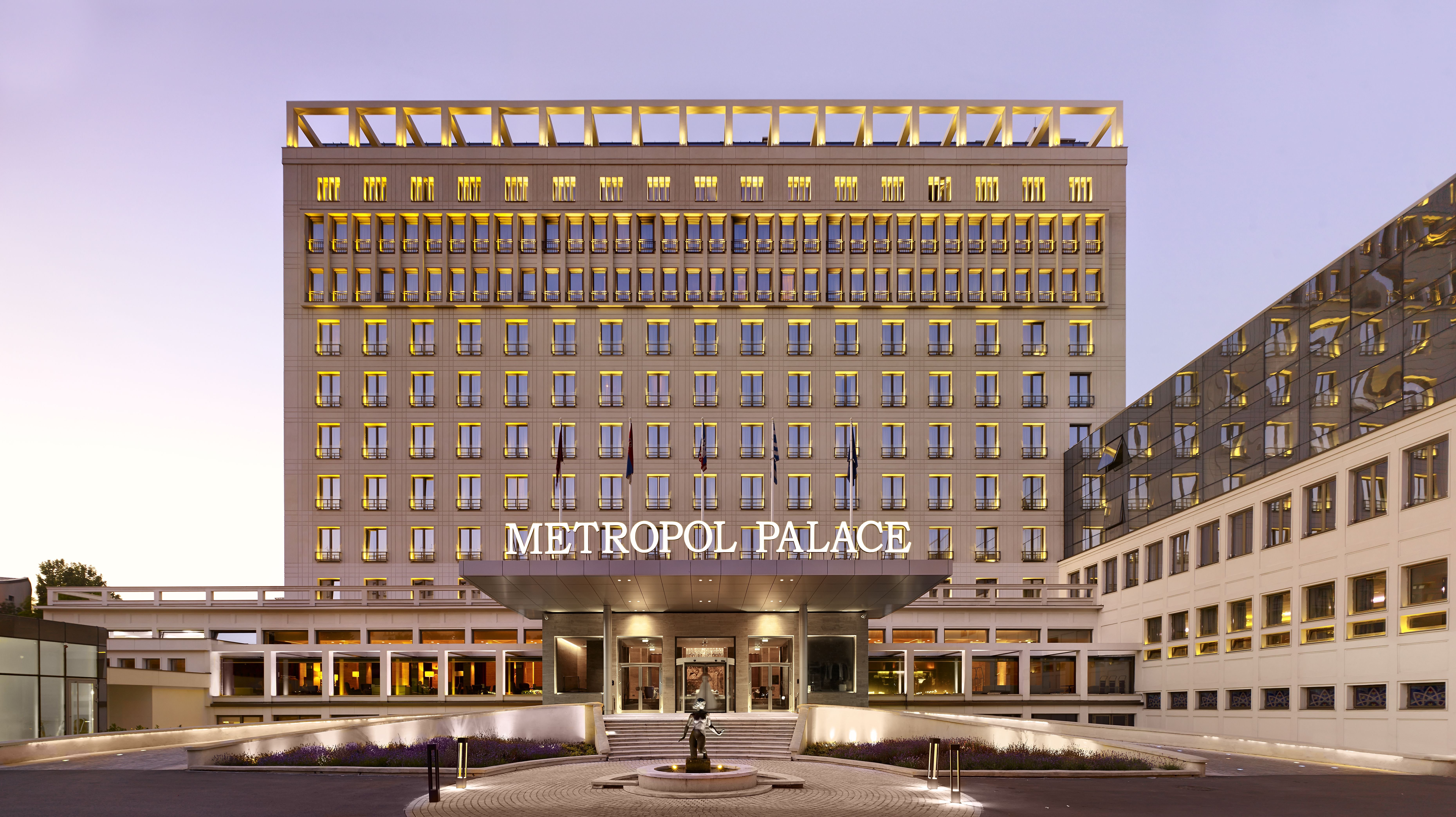 Metropol Palace Hotel 3/18