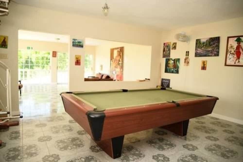 Retreat Guesthouse Luxury Suites 11/50