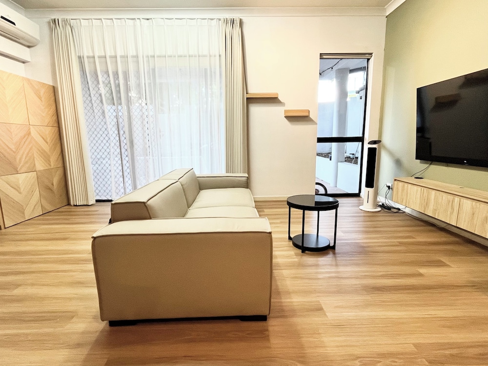 Parkview Apartments 25/45