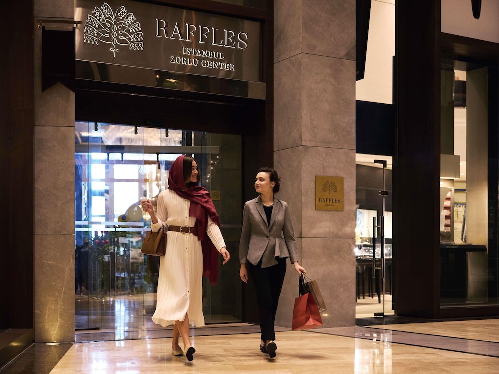 RAFFLES ISTANBUL 7/68
