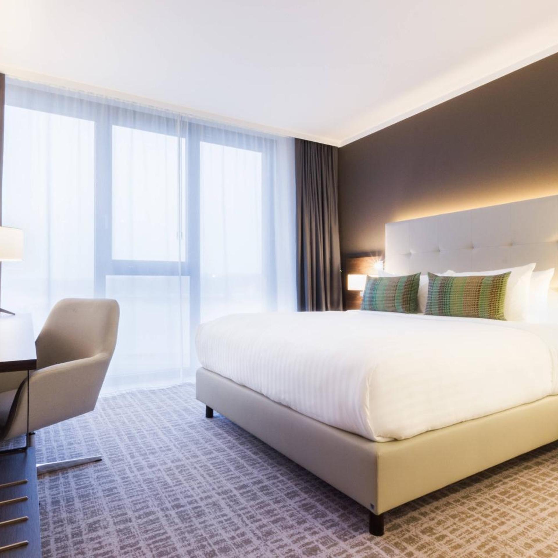 غرفة قياسية بسرير كينج بإطلالة على المتنزه، Courtyard Wolfsburg 4/10