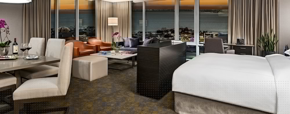 Hotel X Toronto by Library Hotel Collection 26/63
