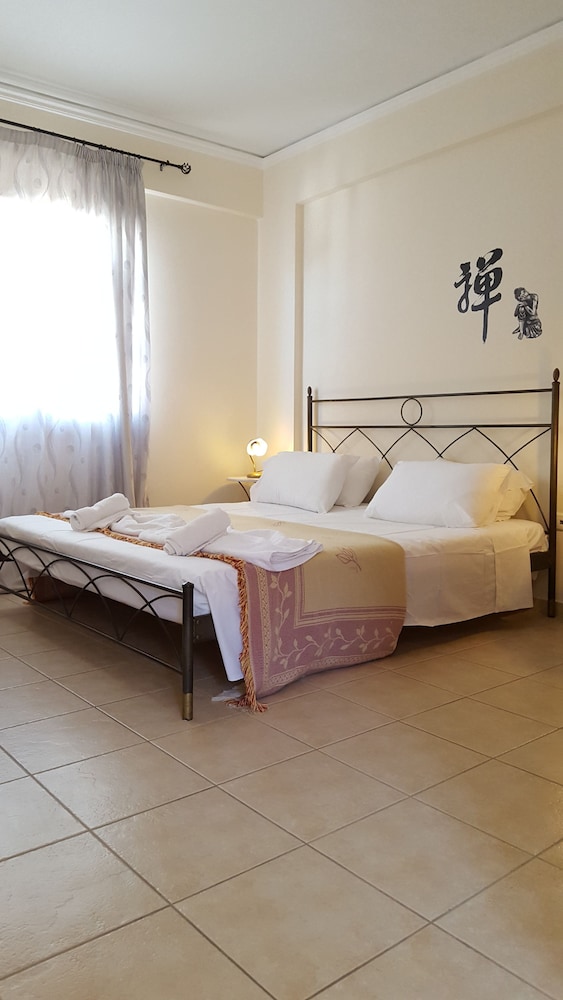 Amazones Village Suites 8/50