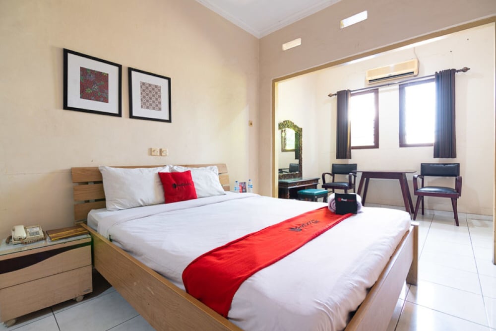 Reddoorz Urip Sumoharjo 8/39
