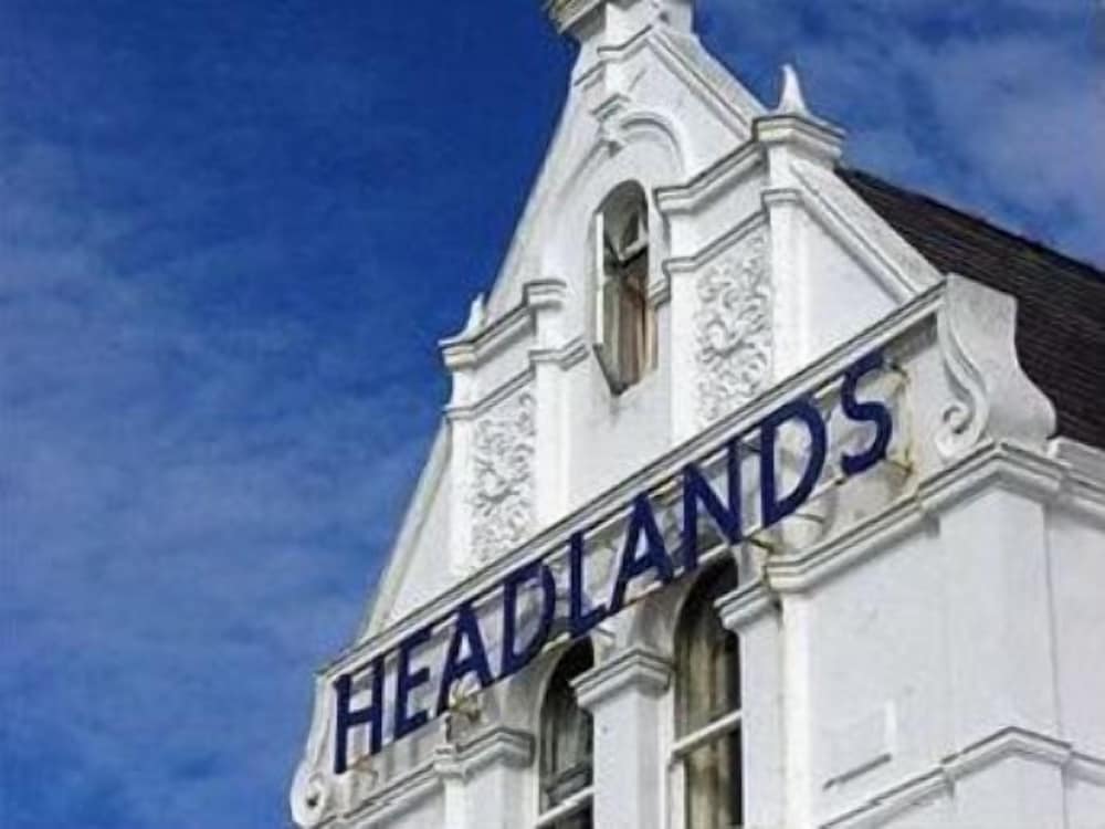 Headlands Hotel 2/33