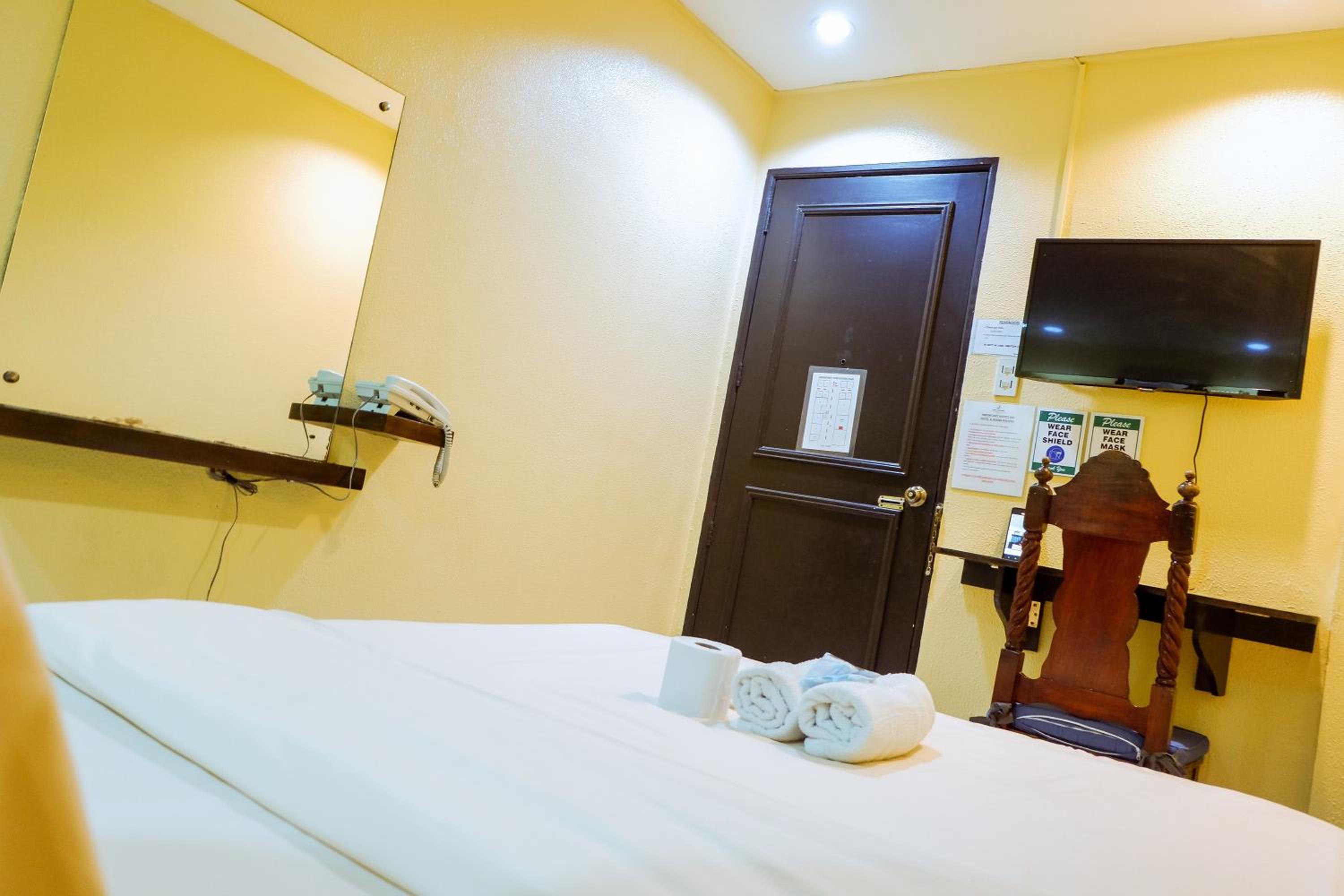 ECONOMY, DOUBLE BED