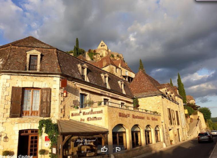HOTEL DU CHATEAU 3/21
