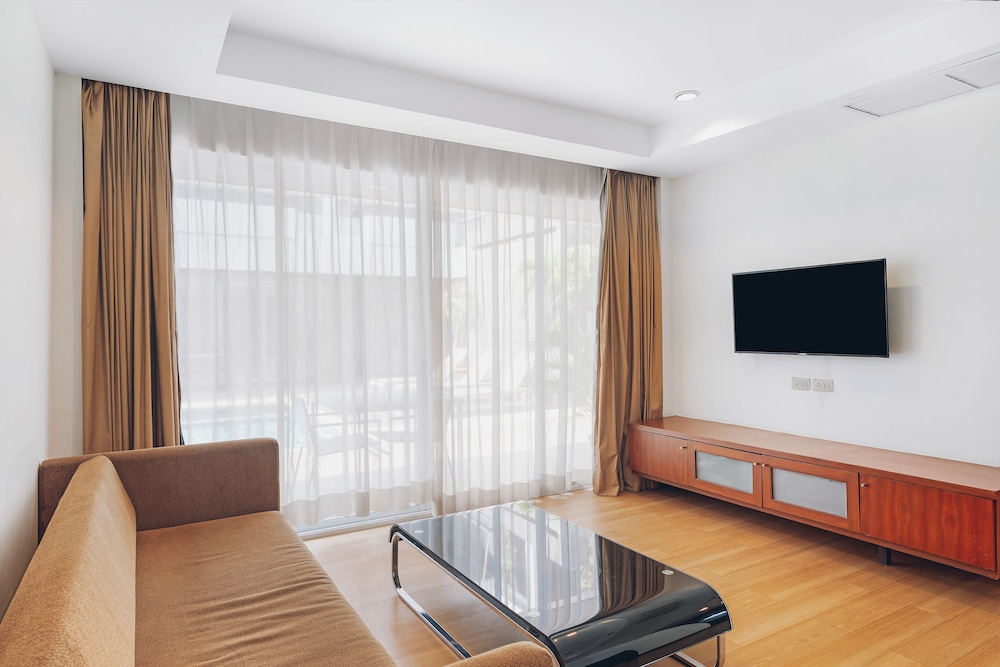 Chateau Dale Boutique Residence 22/24