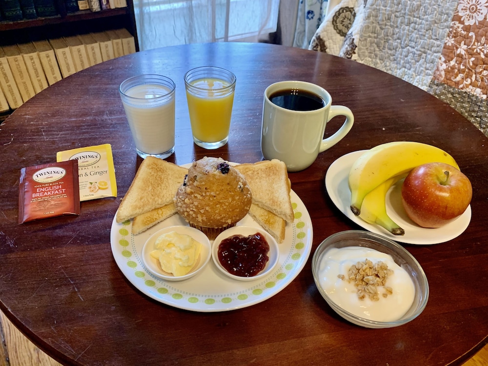 Garden District B&B 32/39