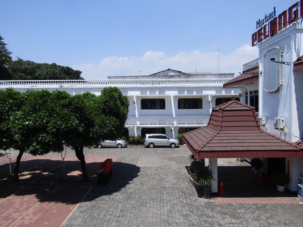 Hotel Pelangi Malang 5/58