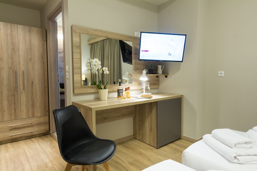 Hotel @ Syngrou Fix 45/50