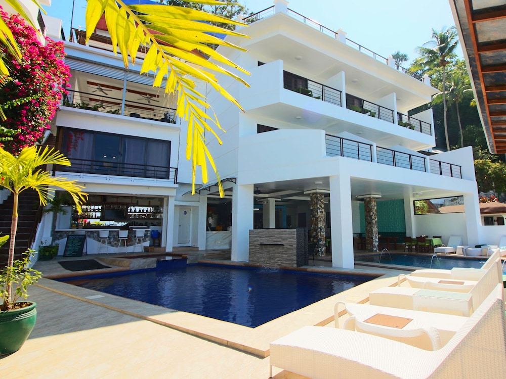 Manarra Seaview Resort 3/67