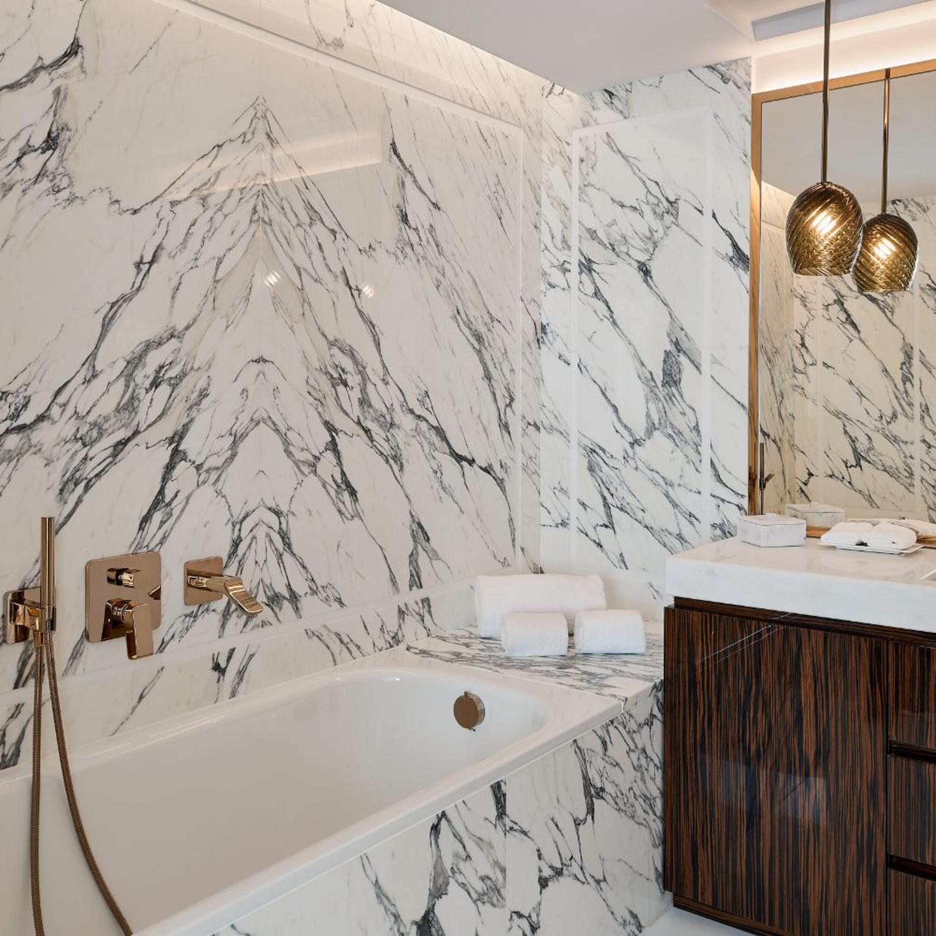 إقامة بسرير كينج بإطلالة على الحديقة بغرفتي نوم، Carlton Cannes, a Regent Hotel 4/4