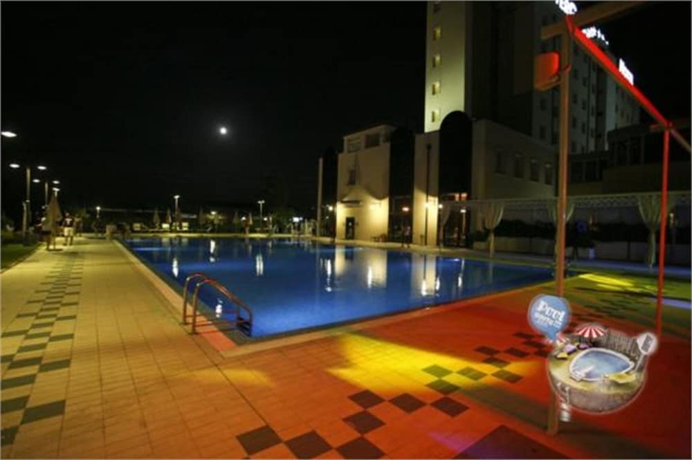 Zanhotel Meeting Centergross 62/65
