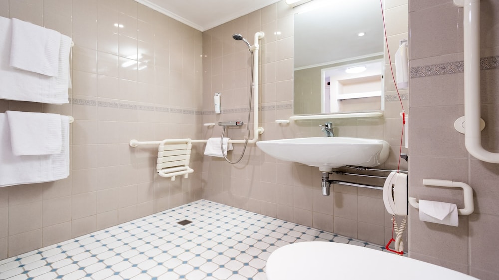 Holiday Inn Slough Windsor 32/73