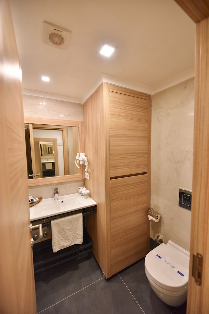 Alesta Midtown 57/57