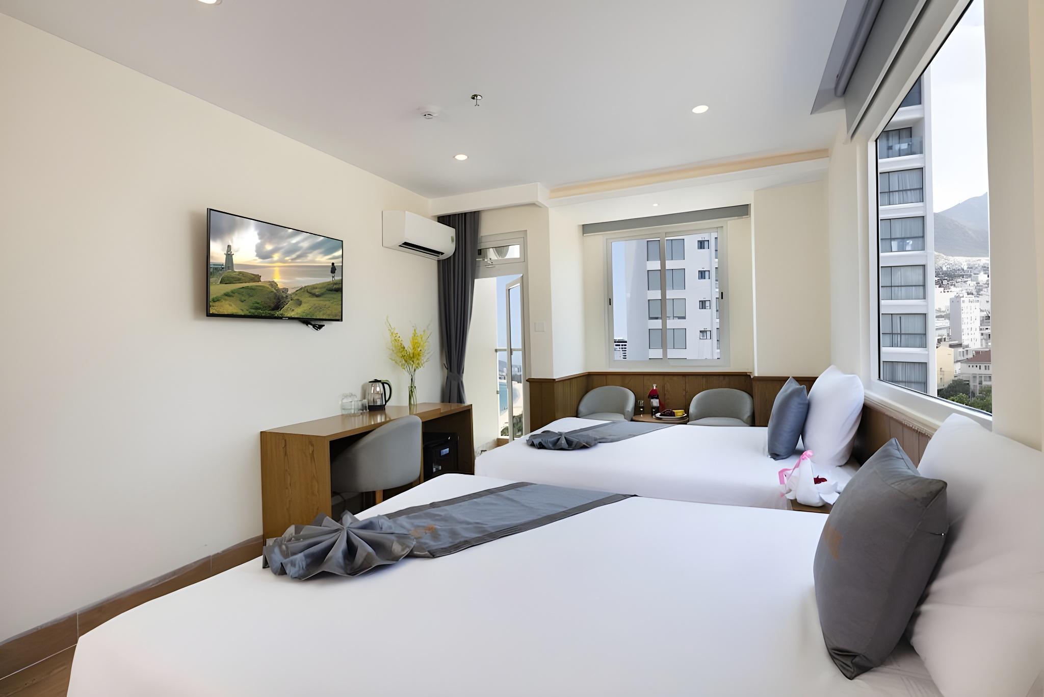 غرفة سوبيريور بسرير مزدوج أو سريرين منفصلين بإطلالة على البحر، Quang Vinh Hotel 3/3