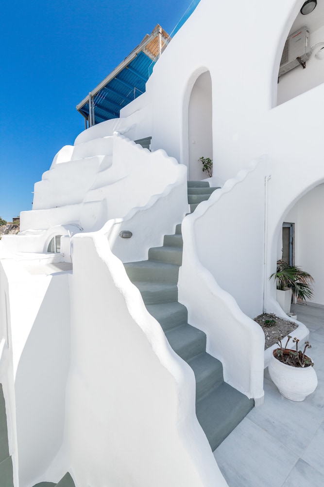 Santorini View Hotel in SANTORINI