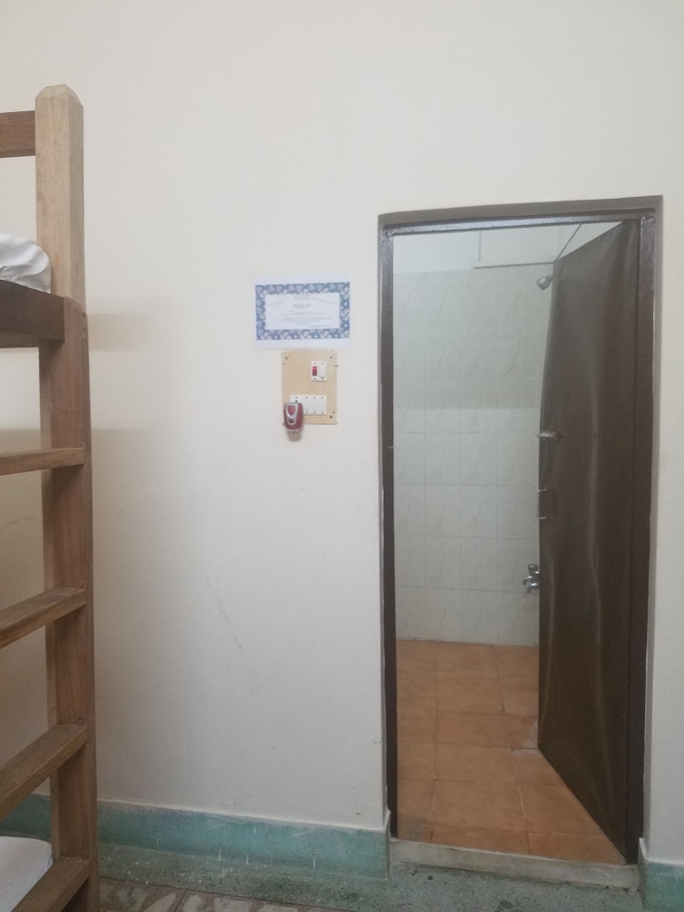 Baba Guest House 7/58