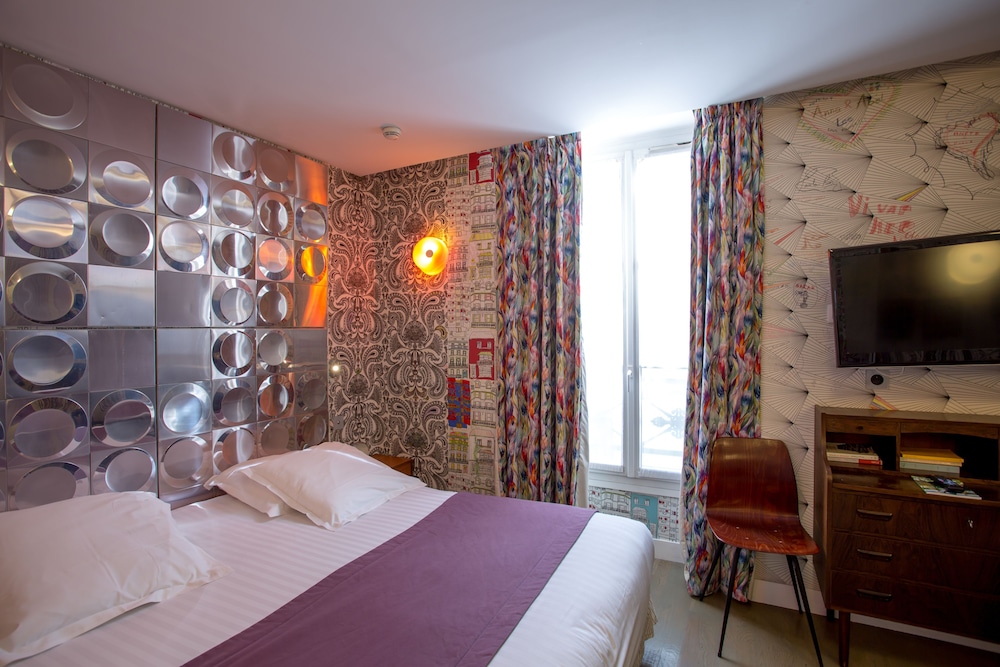 Hotel Crayon 29/78