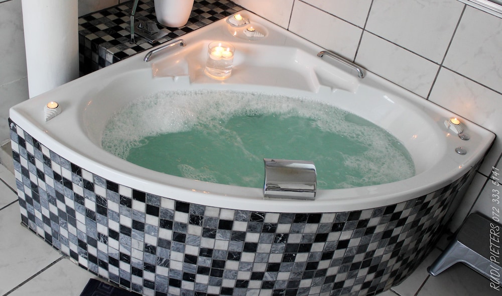 Cocomo Guesthouse Spa And Conference Centre 79/100