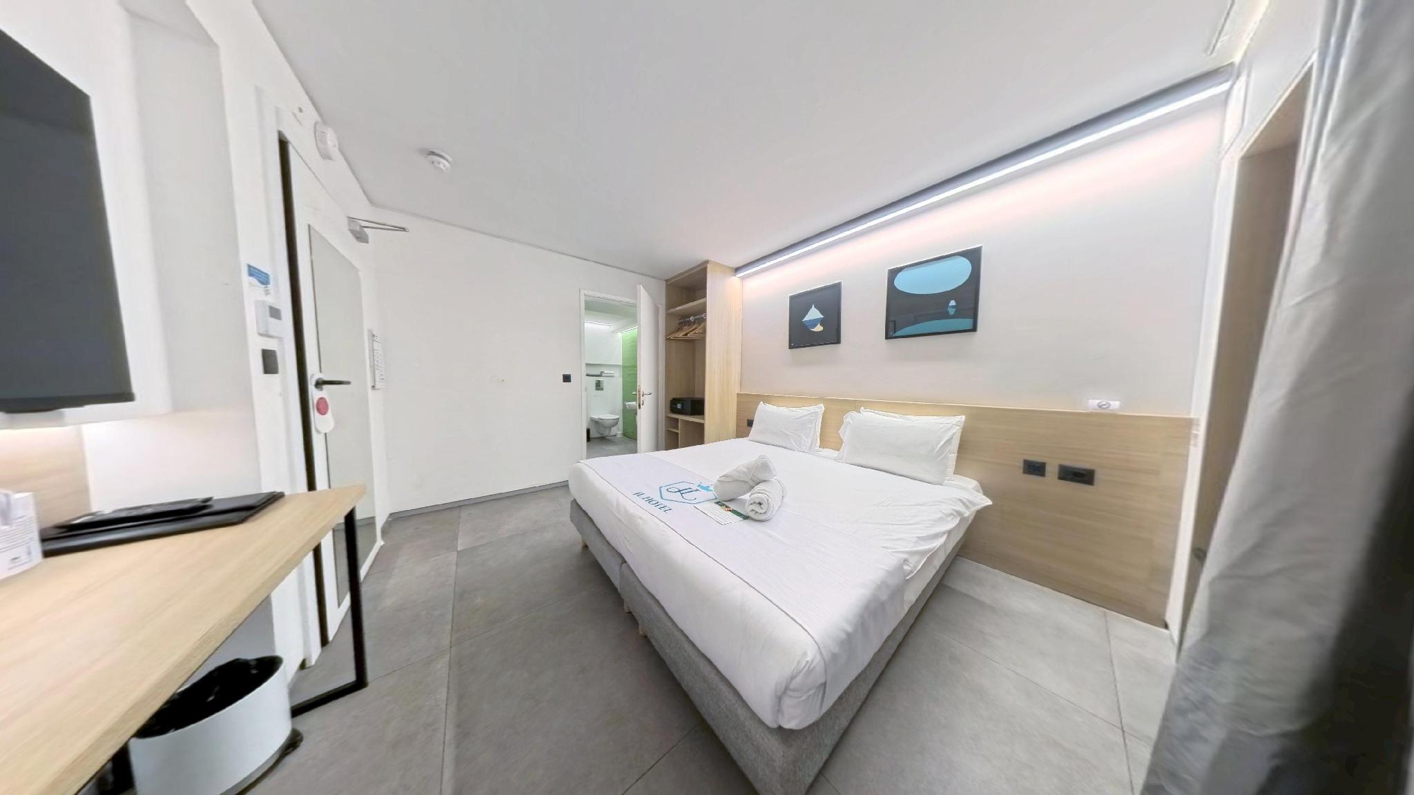 JL Hotel 8/38
