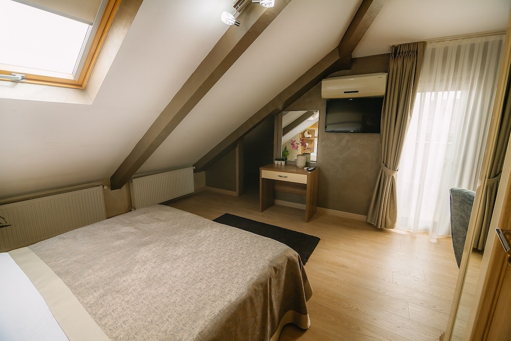 Kavalali Suites 31/50