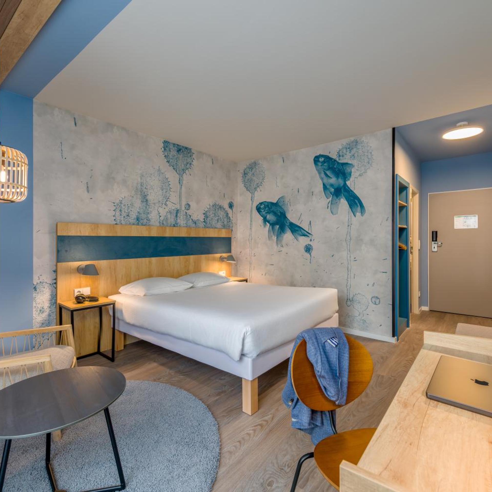 غرفة سوبيريور بسرير كينج بإطلالة على النهر، ibis Styles Regensburg 8/10