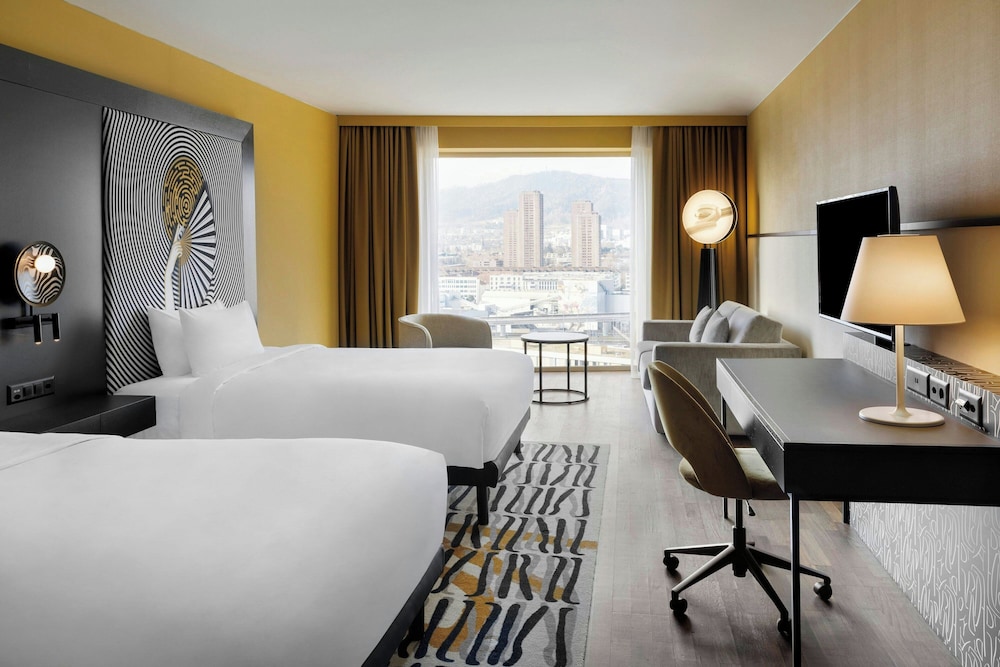 غرفة عائلية بسريرين مزدوجين، RENAISSANCE ZURICH TOWER HOTEL 3/7