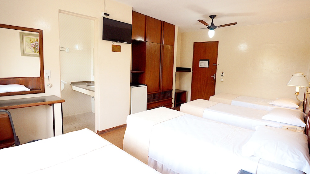 LIRA HOTEL 24/63