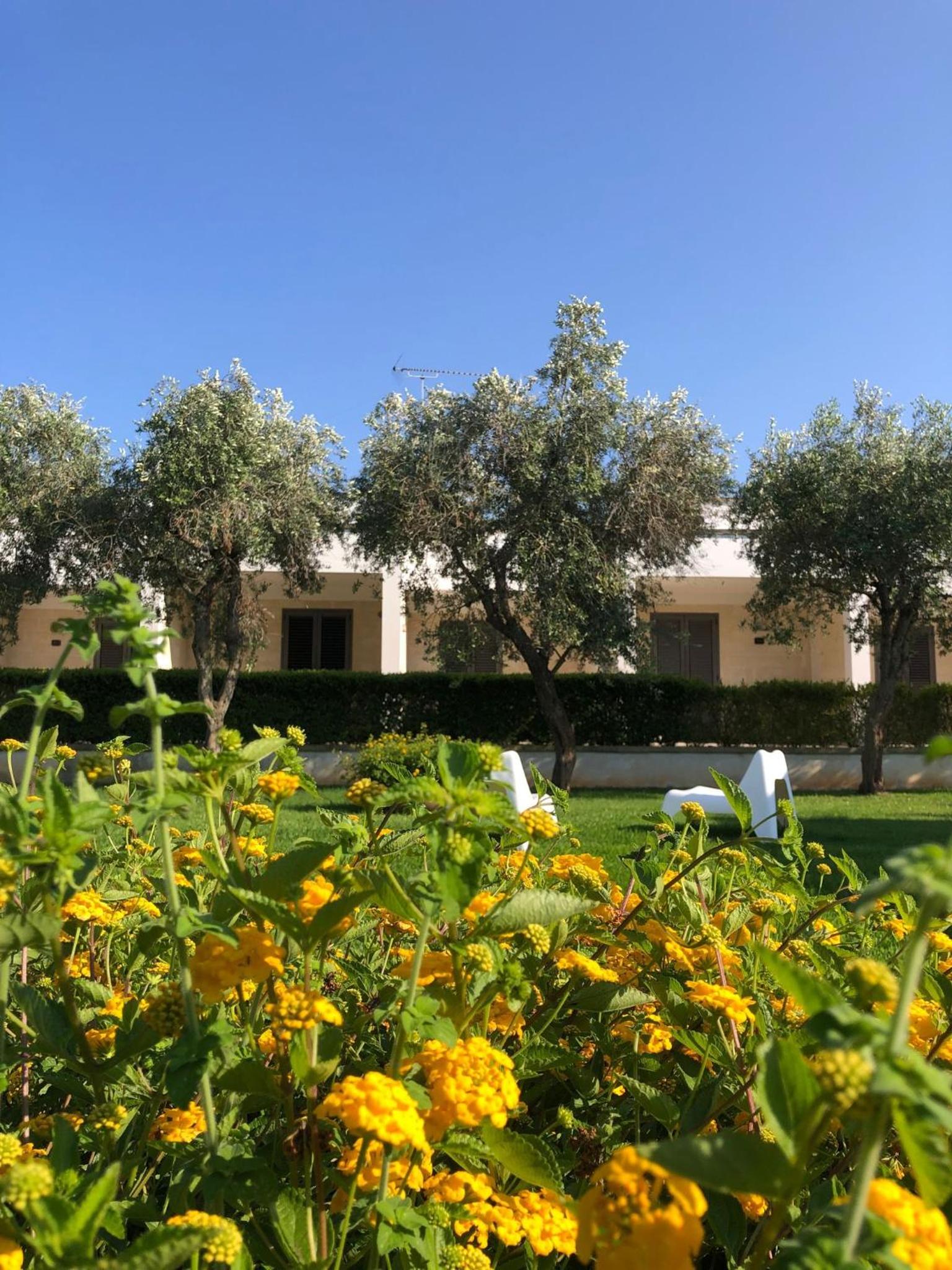 Hotel Village Gabriella 53/57
